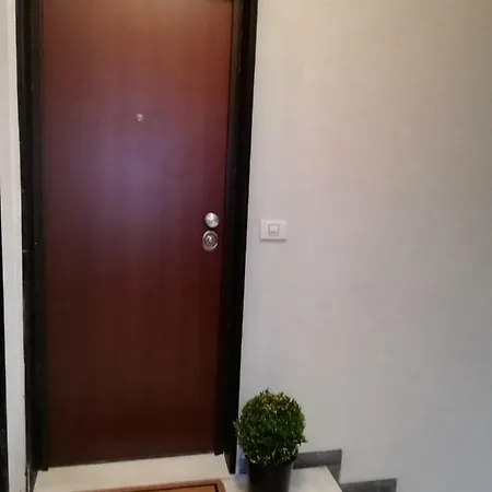 Dimora San Ferdinando 2 Apartment